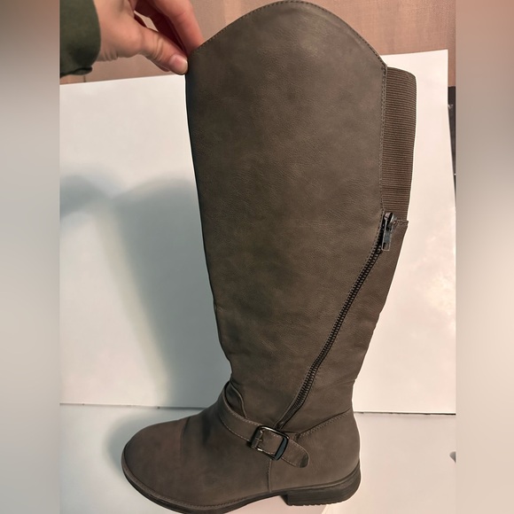 Maurice’s Women’s Size 9 Knee High Boots - Picture 4 of 5